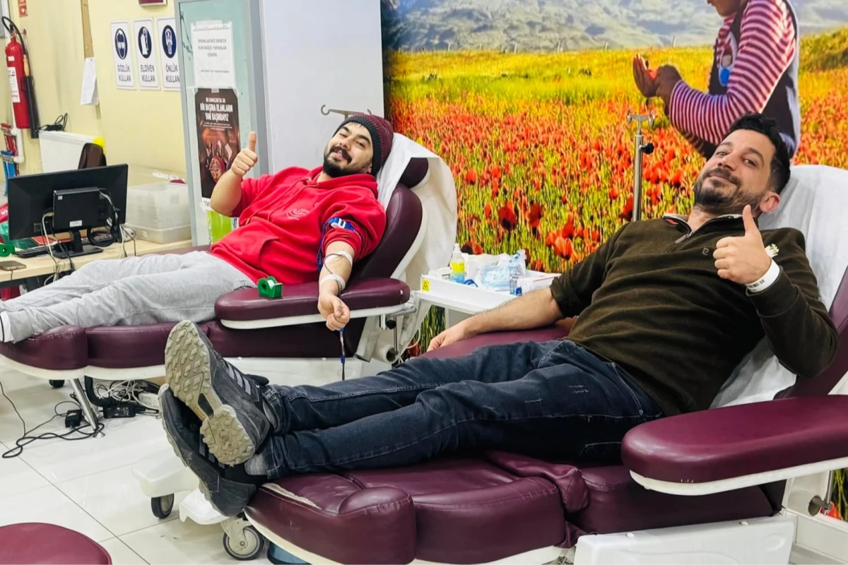 Ağrı’da Dayanışma: AKET’ten Kızılay’a Destek