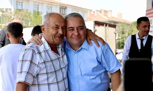Başkan Özarslan Keçiören Esnafının Yanında