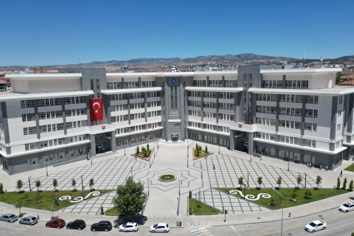 Çorum Belediyesi’nden YKS’ye Girecek Öğrencilere Eğitim Desteği