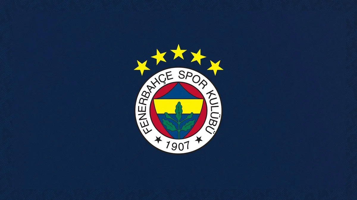 Fenerbahçe’de Antalyaspor Maçı Sonrası Savunma Kararı: 25 Milyon Euroluk Kolombiyalı Yıldız Gündemde