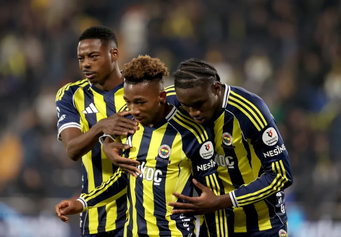 FENERBAHÇE TRANSFERDE VİTES YÜKSELTTİ: 65 MİLYON EUROLUK DÜNYA YILDIZI İÇİN DEV OPERASYON