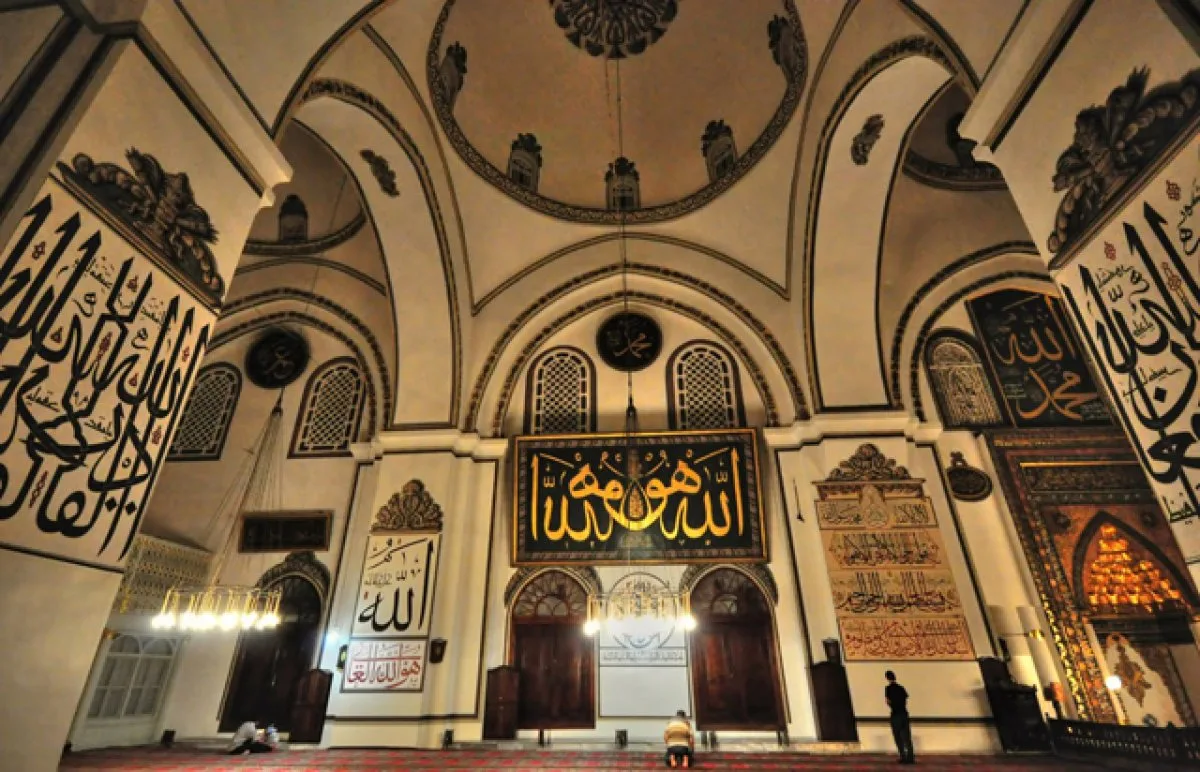 Bursa’da Gezilecek Yerler: Osmanlı’nın İlk Başkentinde Uzun Bir Keşif Rotası