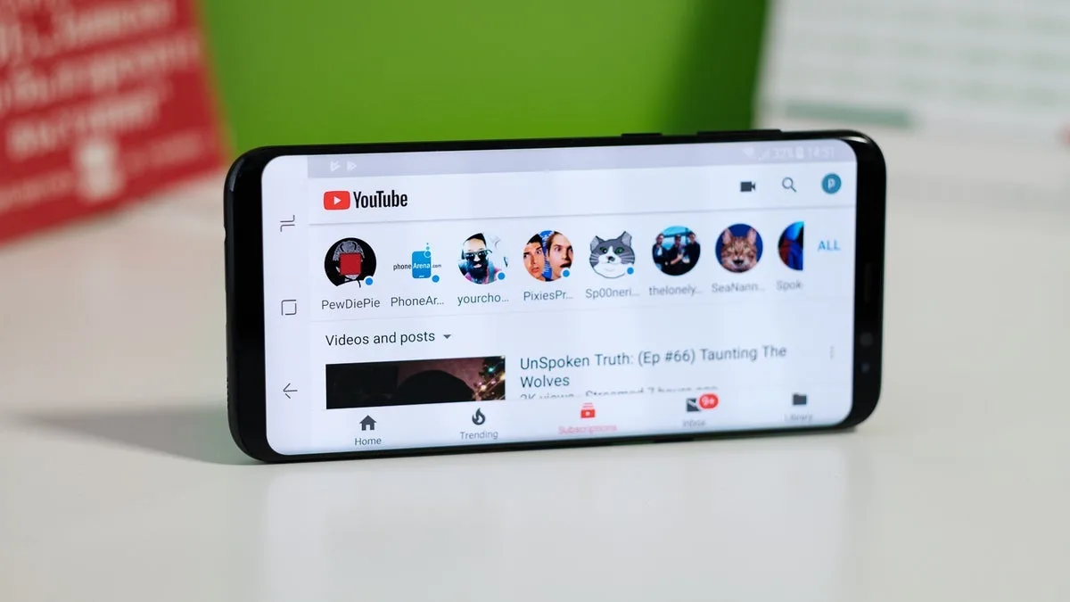 YouTube Premium Lite’a İki Büyük Yenilik: Arka Planda Oynatma ve İndirme Özelliği Geldi