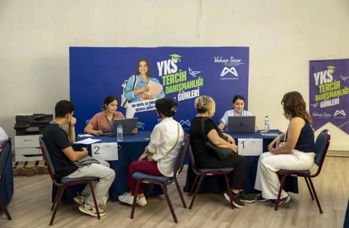 Mersin’den Gençlere Ücretsiz YKS Tercih Danışmanlığı
