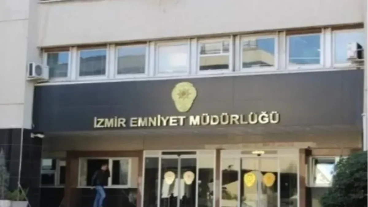 Oğlunu içki masasına oturtup paylaştı baba gözaltına alındı